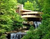 Frank Lloyd Wright house Fallingwater