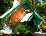 crooked house at Fantasy Forest Idlewild Park