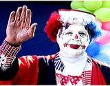 photo of a clown waving at Kennywood Park
