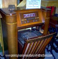 Antique Philco radio on display at The Huntingdon County Fair