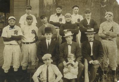 PA RR baseball team abt 1910