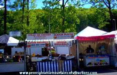 food vender trailers with specialty signs